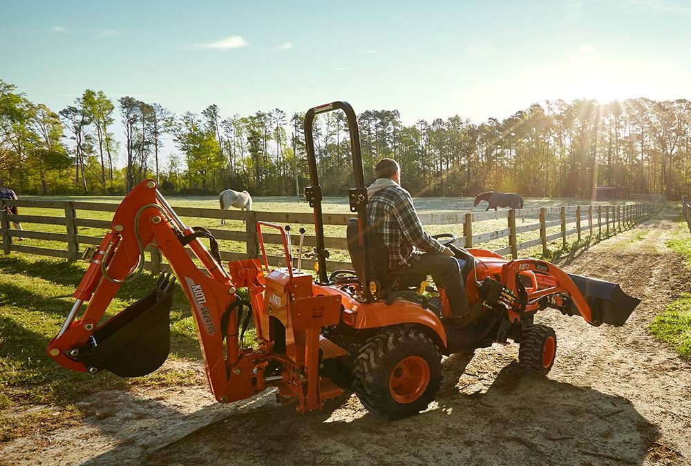 Kioti CS2510H Sub-Compact Tractor