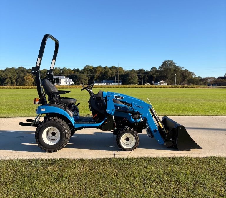 LS MT125 Tractor/Loader